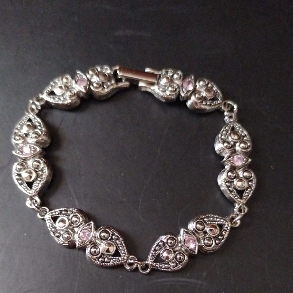 Romantic Silver and Pink Heart Bracelet